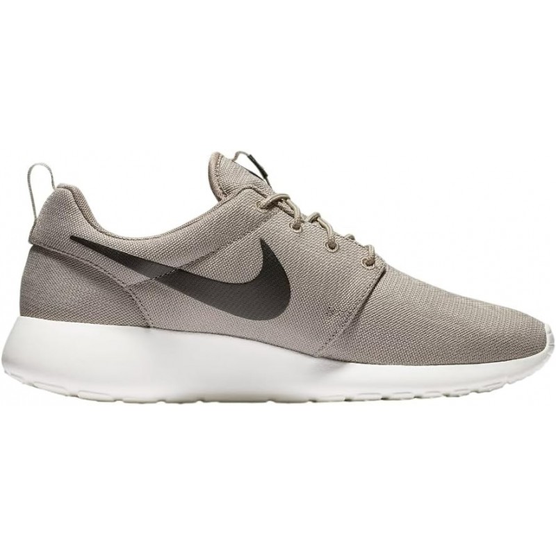 Chaussure de course Nike Roshe One pour homme (Taupe clair/Voile/Noir 511881-205)