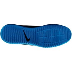 Chaussure de football Nike Legend 8 Club IC pour homme